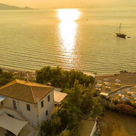 Four Seasons Hydra Luxury Suites Luaran gambar