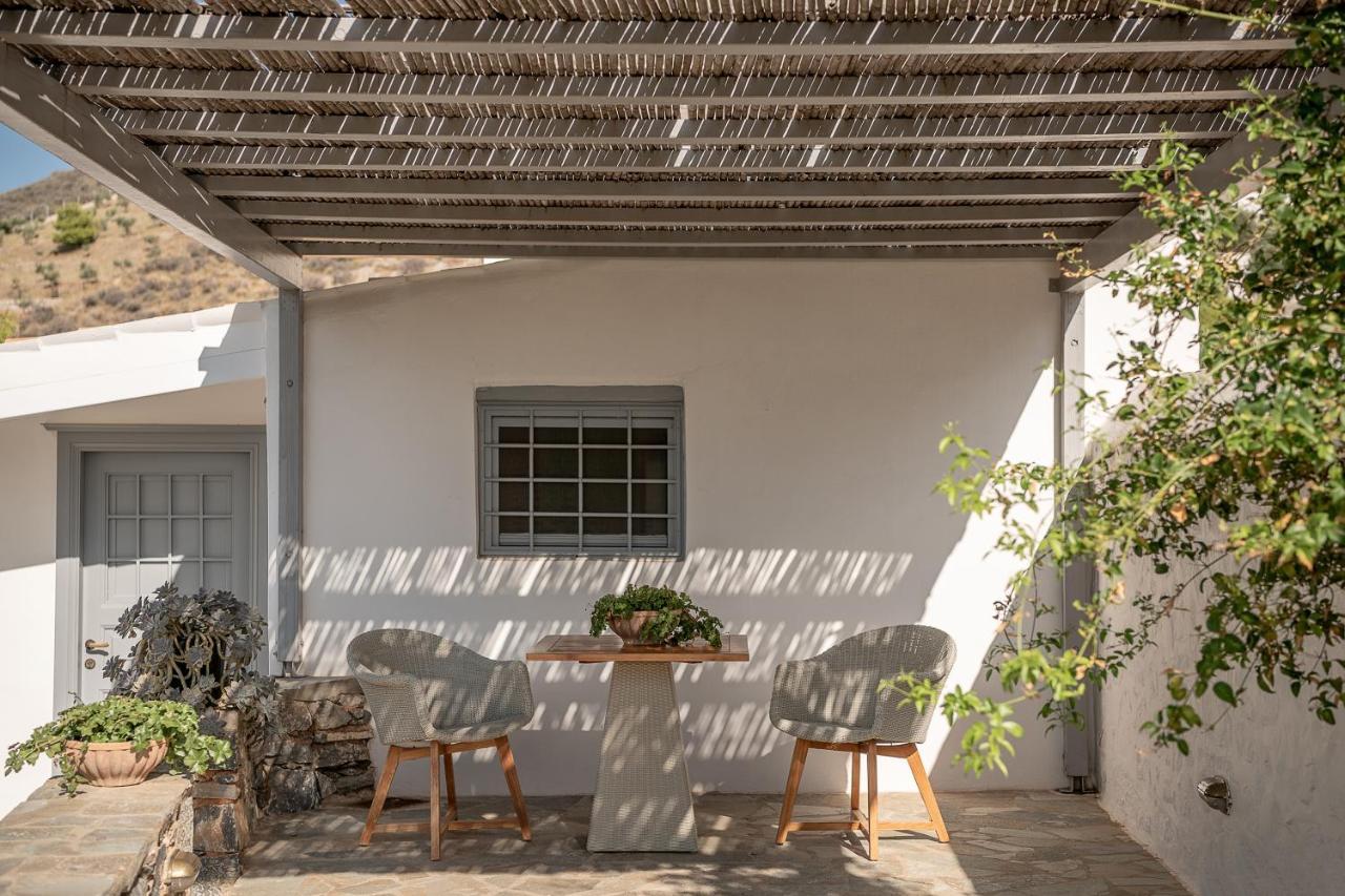 Four Seasons Hydra Luxury Suites Luaran gambar