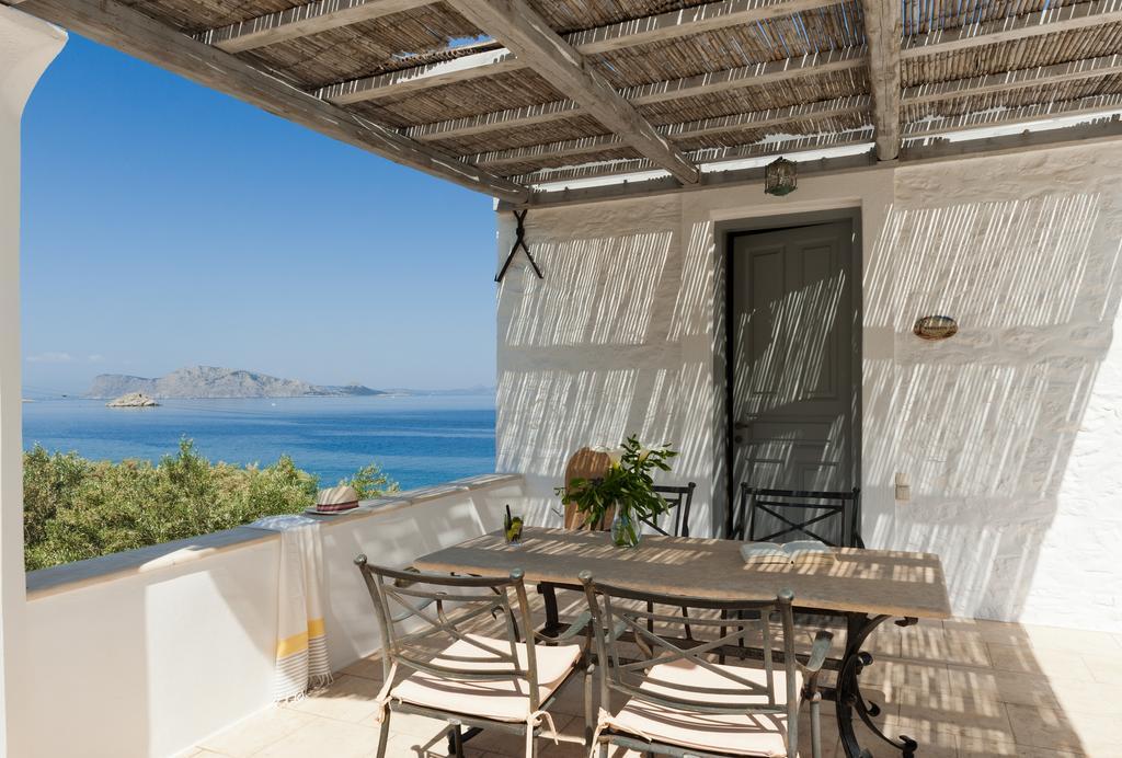Four Seasons Hydra Luxury Suites Luaran gambar